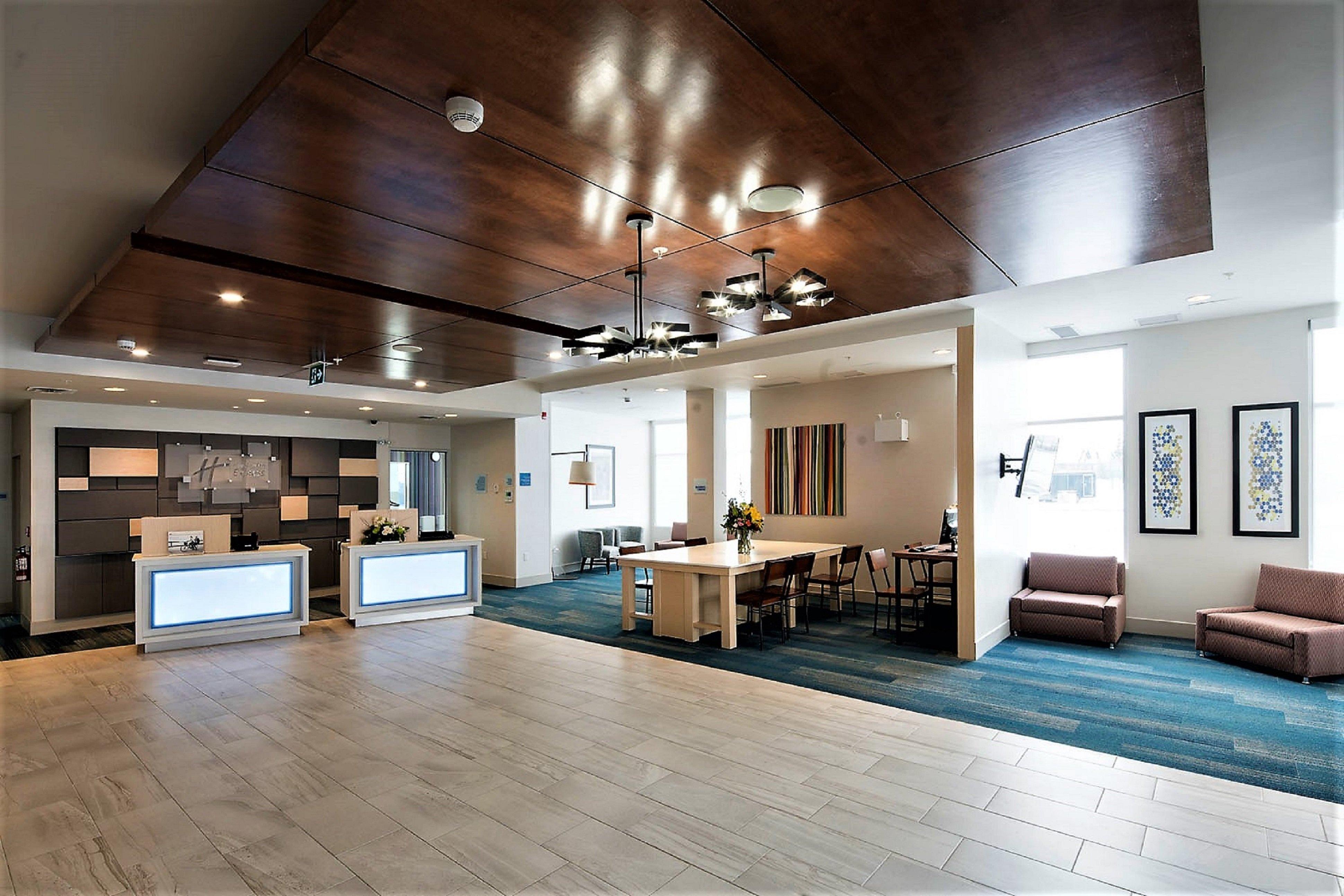 Holiday Inn Express - Red Deer North By Ihg Extérieur photo